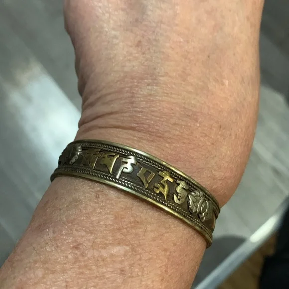 Bracelet - Picture 5 of 5